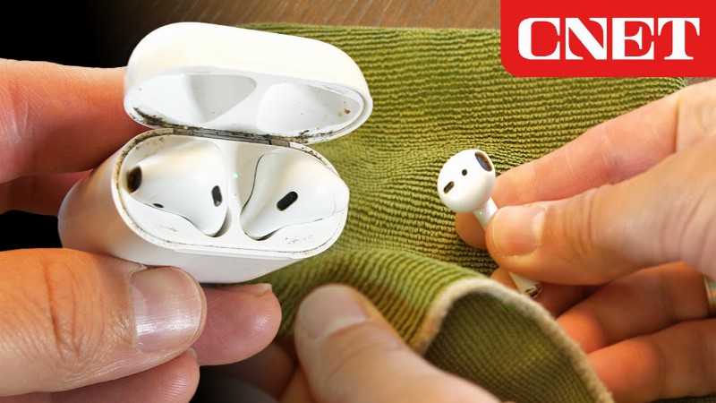 How To Clean Airpods & Earpods Without Damaging Them