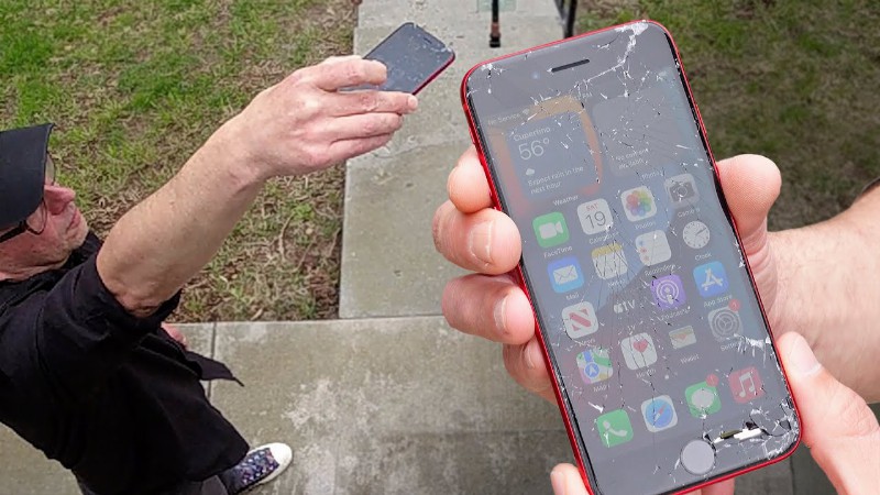 image 0 Iphone Se Drop Test: The Toughest Glass On A Smartphone Hits The Pavement